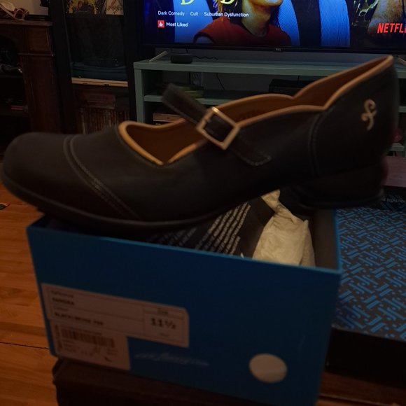 Vintage size 11 1 /2 John Fluevog Sandra - Picture 2 of 6